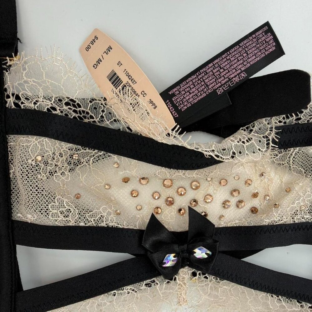 Victoria's Secret Very Sexy Garter Belt Black and Cream with Rhinestones M/L NWT - Picture 3 of 4